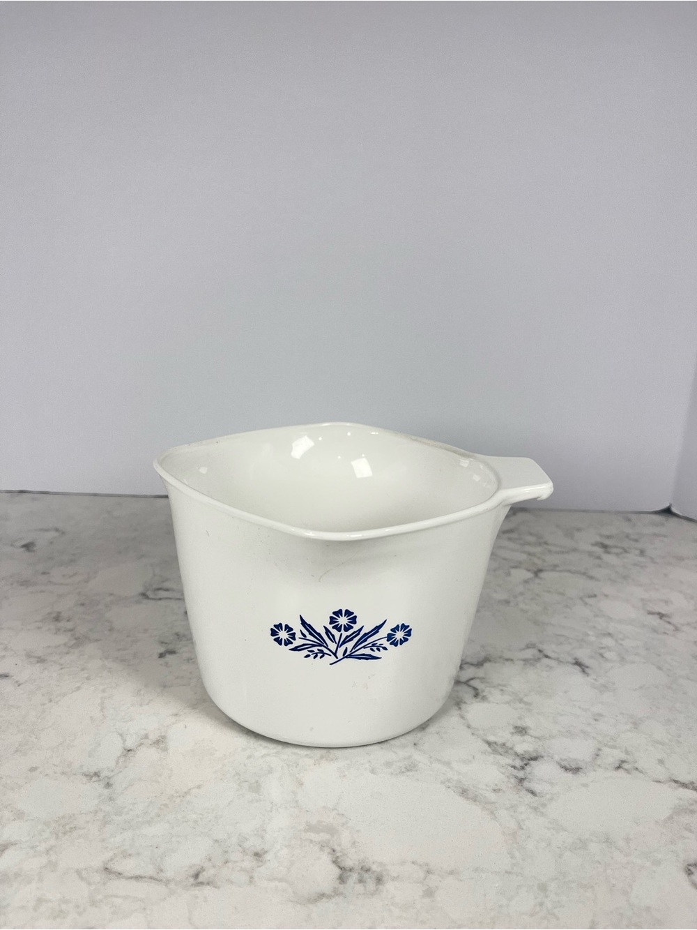 Corning Ware blue coneflower sauce maker with Blue Volume Markings